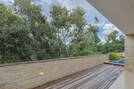 Casa de condomínio à venda com 510m², 4 quartos e 3 vagasÁrea externa