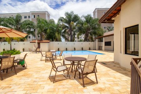Apartamento para alugar com 65m², 2 quartos e 1 vaga Apartamento para alugar com 65m², 2 quartos e 1 vagaÁrea comum - Piscina