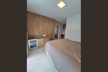 Apartamento à venda com 130m², 3 quartos e 2 vagasQuarto