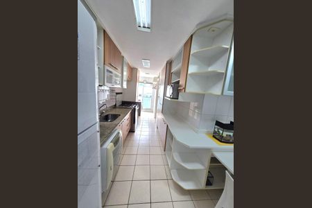 Apartamento à venda com 130m², 3 quartos e 2 vagasCozinha