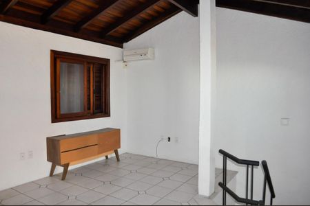 Casa de condomínio à venda com 146m², 3 quartos e 1 vagaHall
