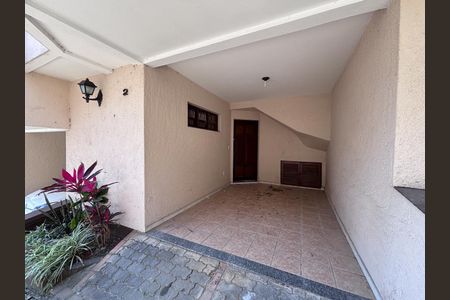 Casa de condomínio à venda com 146m², 2 quartos e 1 vaga Casa de condomínio à venda com 146m², 2 quartos e 1 vagaGaragem