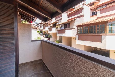 Casa de condomínio à venda com 146m², 2 quartos e 1 vaga Casa de condomínio à venda com 146m², 2 quartos e 1 vagaVaranda da Suíte