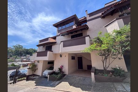 Casa de condomínio à venda com 146m², 2 quartos e 1 vaga Casa de condomínio à venda com 146m², 2 quartos e 1 vagaFachada