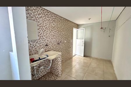 Casa para alugar com 80m², 2 quartos e 1 vaga Casa para alugar com 80m², 2 quartos e 1 vagaÁrea de Serviço