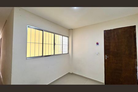 Sala de casa para alugar com 2 quartos, 80m² em Parque Sao Miguel, Guarulhos