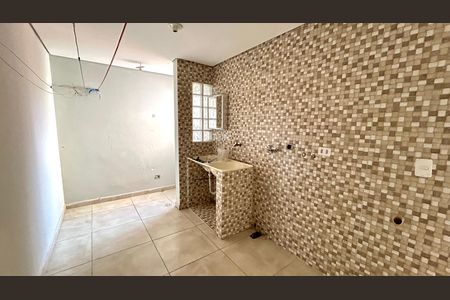 Casa para alugar com 80m², 2 quartos e 1 vaga Casa para alugar com 80m², 2 quartos e 1 vagaÁrea de Serviço