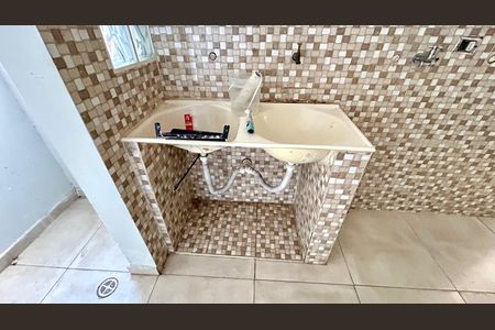 Casa para alugar com 80m², 2 quartos e 1 vaga Casa para alugar com 80m², 2 quartos e 1 vagaÁrea de Serviço
