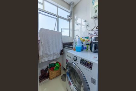 Apartamento à venda com 114m², 2 quartos e sem vagaÁrea de Serviço