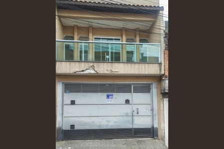 Casa para alugar com 145m², 2 quartos e 2 vagasFachada