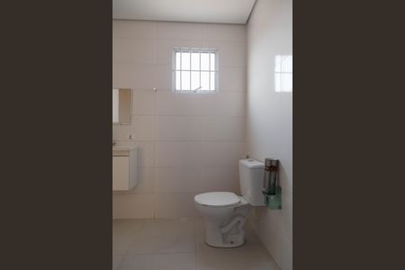 Casa para alugar com 145m², 2 quartos e 2 vagasBanheiro da Suíte