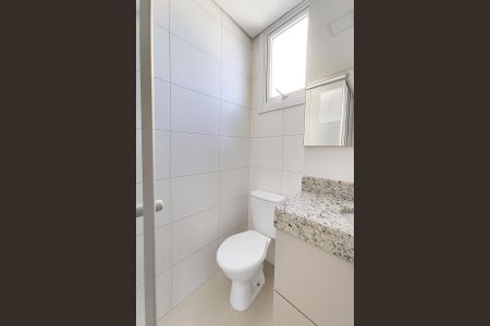 Apartamento para alugar com 58m², 2 quartos e 1 vaga Apartamento para alugar com 58m², 2 quartos e 1 vagaBanheiro do Quarto 2
