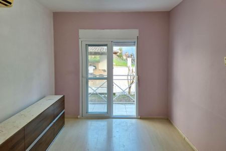 Casa de condomínio para alugar com 337m², 3 quartos e 3 vagasSuíte 3