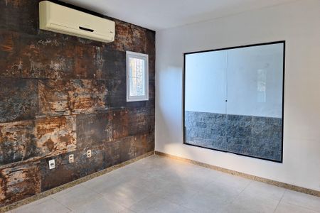 Casa de condomínio para alugar com 337m², 3 quartos e 3 vagasSala