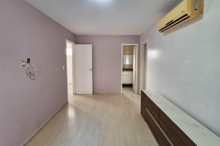 Casa de condomínio para alugar com 337m², 3 quartos e 3 vagasSuíte 3