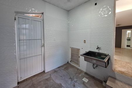 Casa de condomínio para alugar com 337m², 3 quartos e 3 vagasÁrea de Serviço