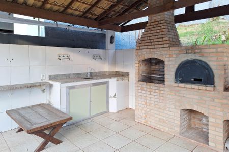 Casa de condomínio para alugar com 337m², 3 quartos e 3 vagasQuintal