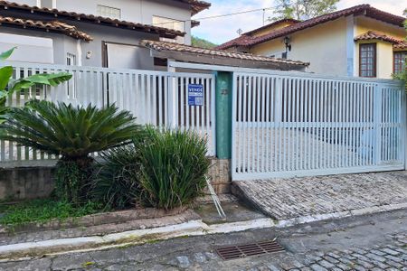 Casa de condomínio para alugar com 337m², 3 quartos e 3 vagasFachada - placa
