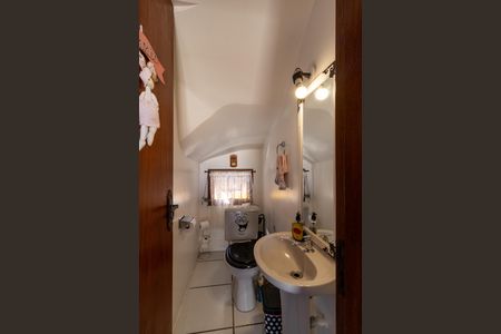 Casa à venda com 160m², 3 quartos e 2 vagasLavabo