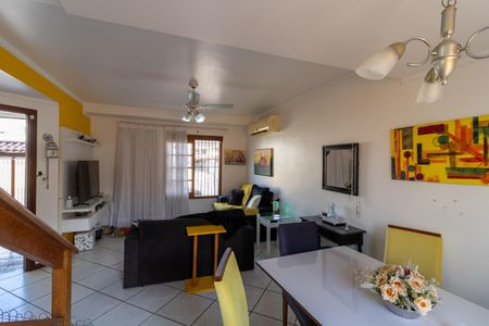 Casa à venda com 160m², 3 quartos e 2 vagasSala