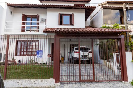 Casa à venda com 160m², 3 quartos e 2 vagasFachada