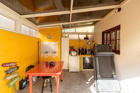 Casa à venda com 160m², 3 quartos e 2 vagasChurrasqueira