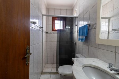 Casa à venda com 160m², 3 quartos e 2 vagasBanheiro