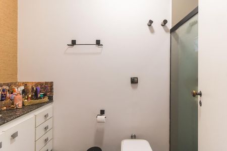 Casa para alugar com 300m², 3 quartos e 4 vagasBanheiro da Suíte 2