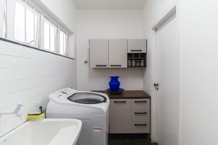 Casa para alugar com 300m², 3 quartos e 4 vagasÁrea de Serviço