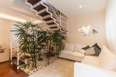 Casa para alugar com 300m², 3 quartos e 4 vagasSala 