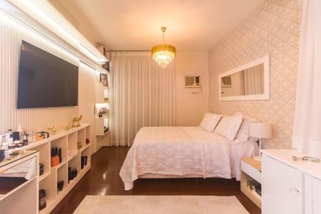 Casa para alugar com 300m², 3 quartos e 4 vagas Suíte 1