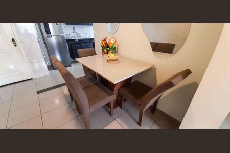 Apartamento à venda com 60m², 2 quartos e 1 vaga Apartamento à venda com 60m², 2 quartos e 1 vagaSala de Jantar