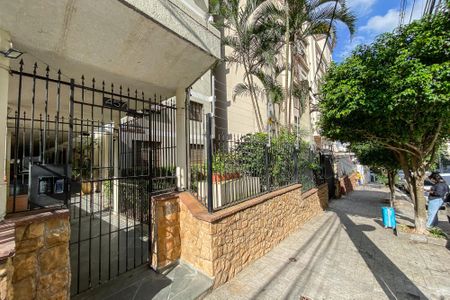 Apartamento à venda com 40m², 1 quarto e sem vaga Apartamento à venda com 40m², 1 quarto e sem vagaFachada