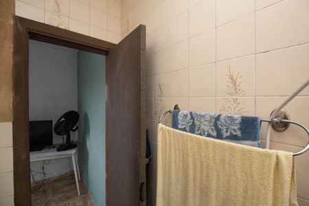 Casa à venda com 100m², 3 quartos e 1 vaga Casa à venda com 100m², 3 quartos e 1 vagaBanheiro da Suíte