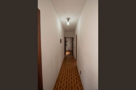 Casa à venda com 100m², 3 quartos e 1 vaga Casa à venda com 100m², 3 quartos e 1 vagaCorredor