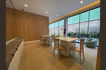 Apartamento à venda com 37m², 2 quartos e sem vagaÁrea comum - Salão de festas