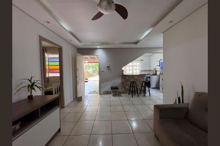 Casa à venda com 100m², 3 quartos e 1 vagaSala 