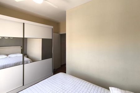 Casa de condomínio à venda com 130m², 3 quartos e 2 vagas Casa de condomínio à venda com 130m², 3 quartos e 2 vagasQuarto