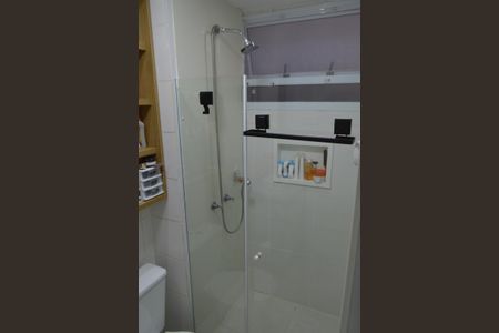 Apartamento para alugar com 45m², 2 quartos e 1 vaga Apartamento para alugar com 45m², 2 quartos e 1 vagaBanheiro