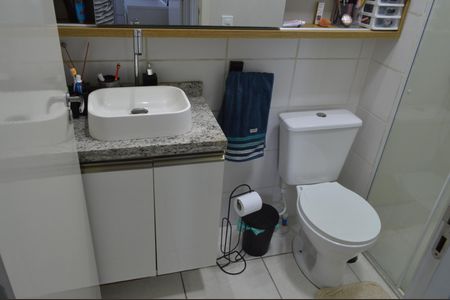 Apartamento para alugar com 45m², 2 quartos e 1 vaga Apartamento para alugar com 45m², 2 quartos e 1 vagaBanheiro