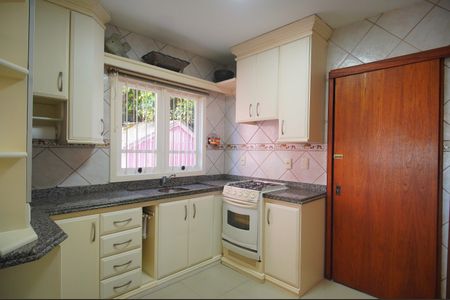 Casa à venda com 200m², 3 quartos e 2 vagasCozinha