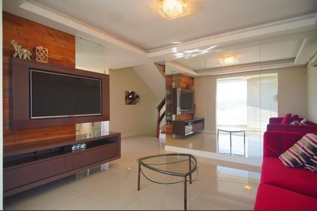 Casa à venda com 200m², 3 quartos e 2 vagasSala