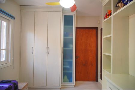 Casa à venda com 200m², 3 quartos e 2 vagasQuarto 2