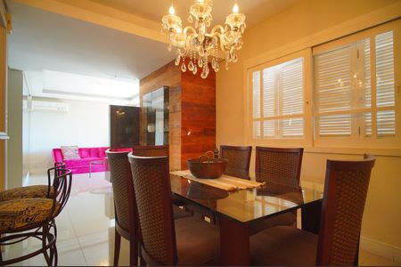 Casa à venda com 200m², 3 quartos e 2 vagasSala de Jantar