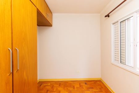 Casa à venda com 330m², 3 quartos e 2 vagas Casa à venda com 330m², 3 quartos e 2 vagasQuarto 2