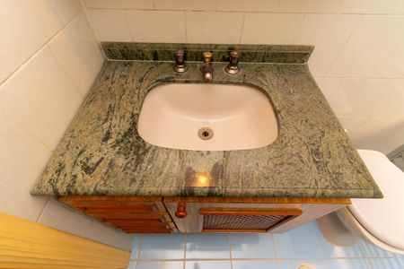 Casa à venda com 330m², 3 quartos e 2 vagas Casa à venda com 330m², 3 quartos e 2 vagasBanheiro da Suíte