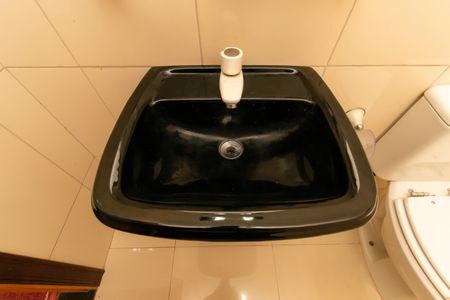 Casa à venda com 330m², 3 quartos e 2 vagas Casa à venda com 330m², 3 quartos e 2 vagasBanheiro 3