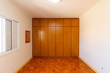 Casa à venda com 330m², 3 quartos e 2 vagas Casa à venda com 330m², 3 quartos e 2 vagasQuarto 1