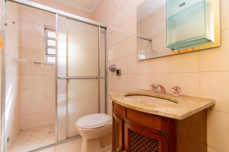 Casa à venda com 330m², 3 quartos e 2 vagas Casa à venda com 330m², 3 quartos e 2 vagasBanheiro 2