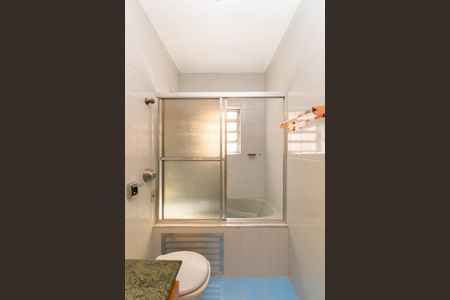 Casa à venda com 330m², 3 quartos e 2 vagas Casa à venda com 330m², 3 quartos e 2 vagasBanheiro da Suíte